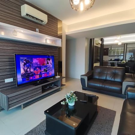 Glamorous At Kinta Riverfront Apartment Ipoh Zewnętrze zdjęcie