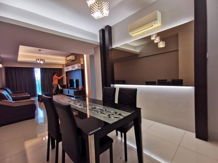 Glamorous At Kinta Riverfront Apartment Ipoh Zewnętrze zdjęcie